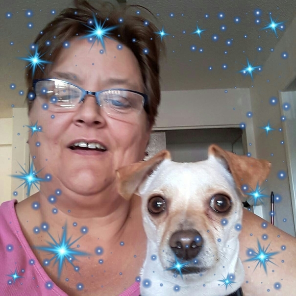 Meet your Posher, Karole - Picture 1 of 1